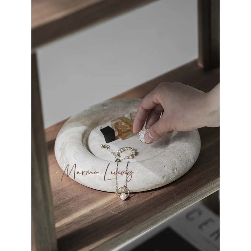 Modny beżowy taca z trawertynu – Home Bathroom Trends recenzja i cena